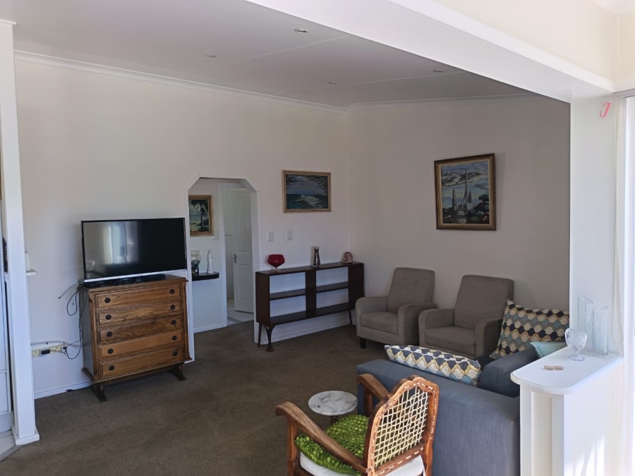 4 Bedroom Property for Sale in Bergsig Western Cape